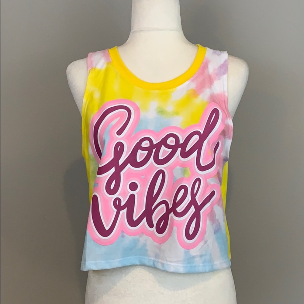 NWOT Good Vibes Crop Top